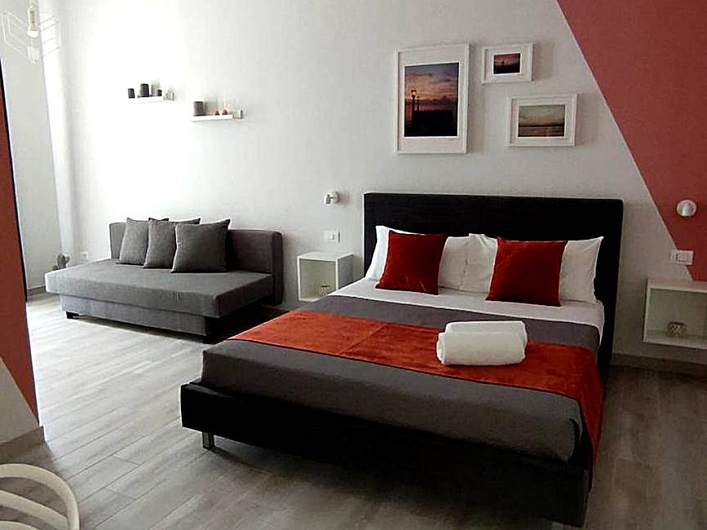Bilateral B&B